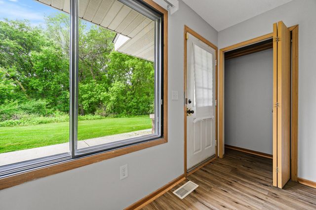 7553 Wedgewood Way N, Maple Grove, MN 55311