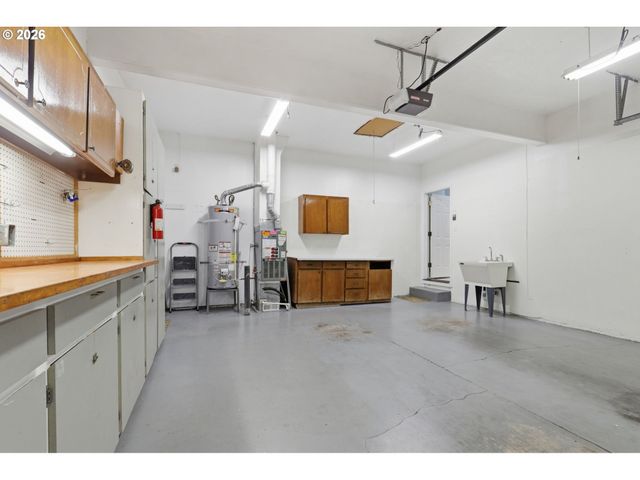 523 Ne LENOX St, Hillsboro, OR 97124