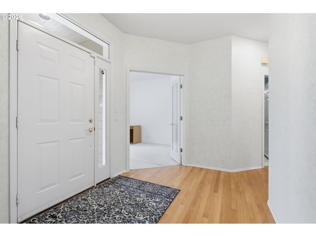 523 Ne LENOX St, Hillsboro, OR 97124
