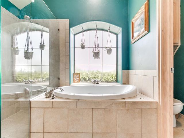 2121 SW 30th Street, Moore, OK 73170