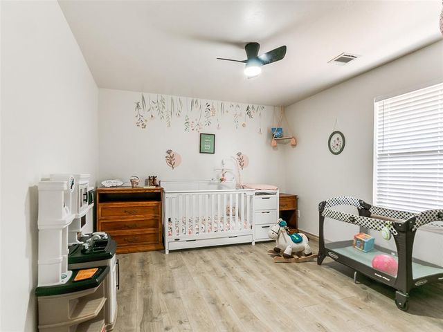 2121 SW 30th Street, Moore, OK 73170