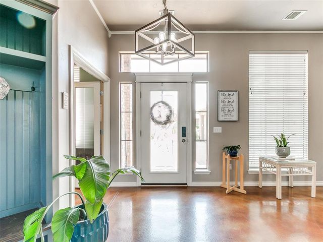 2121 SW 30th Street, Moore, OK 73170