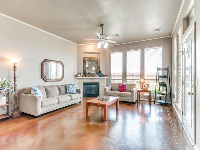 2121 SW 30th Street, Moore, OK 73170