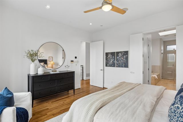 433 Trinity River Circle, Dallas, TX 75203