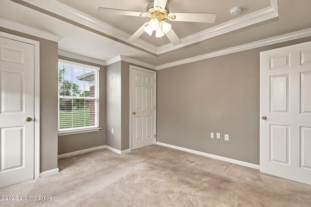 7313 Fox Hollow Way, Louisville, KY 40228