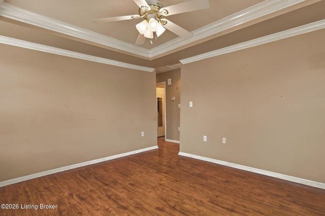 7313 Fox Hollow Way, Louisville, KY 40228