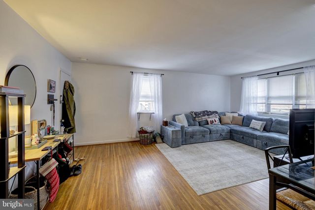 32 WINDSOR RD, Glenside, PA 19038