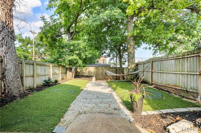 2248 Jules Street, St Louis, MO 63104