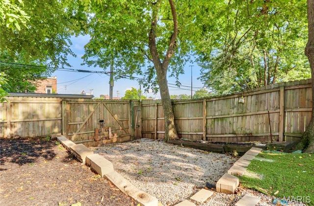 2248 Jules Street, St Louis, MO 63104