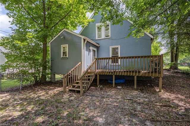 4 Elliott Drive, Thomasville, NC 27360