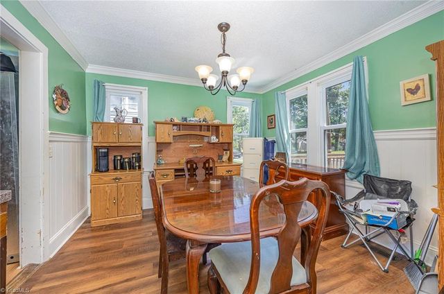 4 Elliott Drive, Thomasville, NC 27360