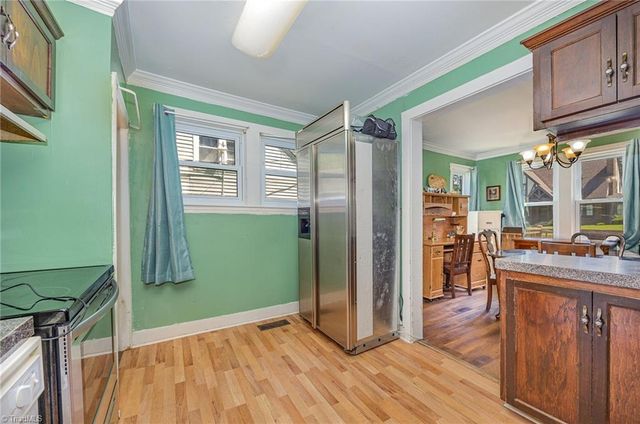 4 Elliott Drive, Thomasville, NC 27360