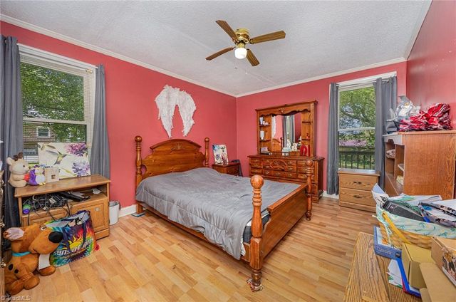 4 Elliott Drive, Thomasville, NC 27360