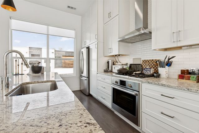 2319 Kirby Street 102, Dallas, TX 75204