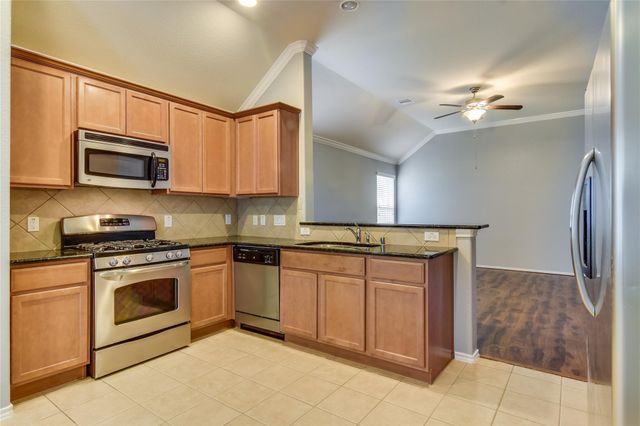 2915 Kainer Meadows Lane, Houston, TX 77047