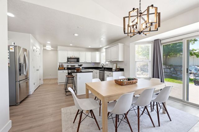 3347 S RED TAILED CRESCENT DR, Saratoga Springs, UT 84045