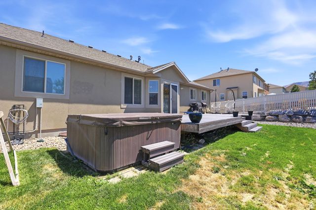 3347 S RED TAILED CRESCENT DR, Saratoga Springs, UT 84045