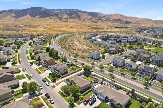3347 S RED TAILED CRESCENT DR, Saratoga Springs, UT 84045