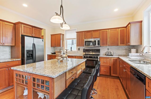 1623 BRANDYWINE DR, Charlottesville, VA 22901