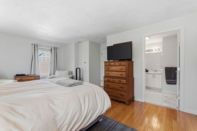 35 Collins Street 88, Danvers, MA 01923