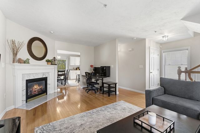 35 Collins Street 88, Danvers, MA 01923