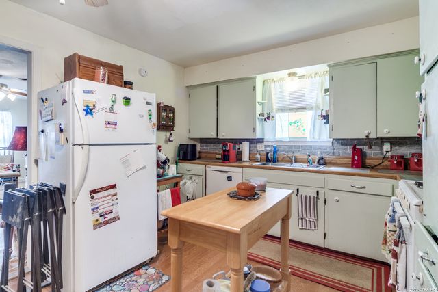 600 Leland, Kerrville, TX 78028