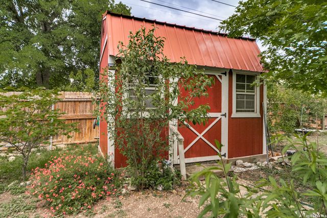 600 Leland, Kerrville, TX 78028