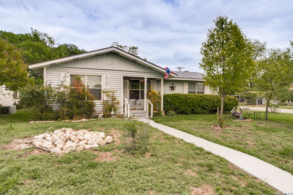 600 Leland, Kerrville, TX 78028