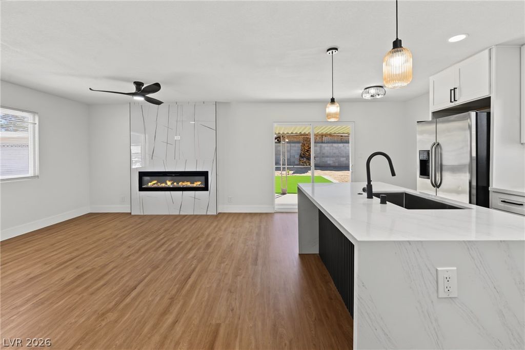 5257 Fairfax Circle, Las Vegas, NV 89120 — photo 2