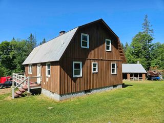 4716 S Wheelock Road, Wheelock, VT 05851