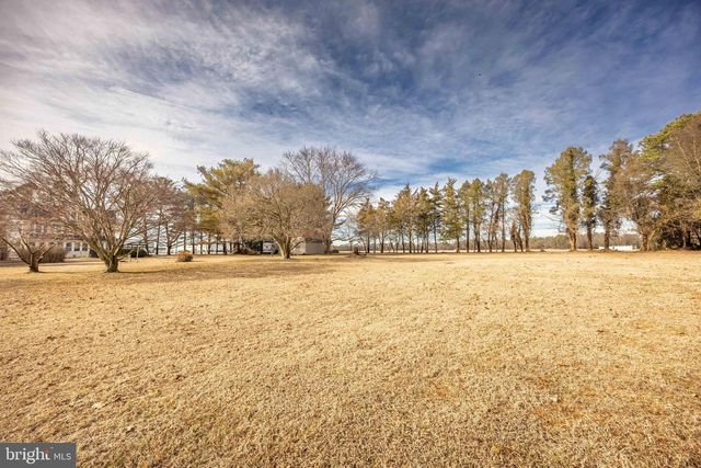 6073 W STEIN HWY, Seaford, DE 19973