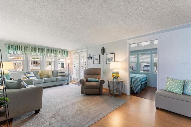 141 CHAMPIONSHIP DR, Davenport, FL 33837