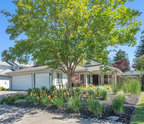 4004 Simi Valley Way, Antelope, CA 95843