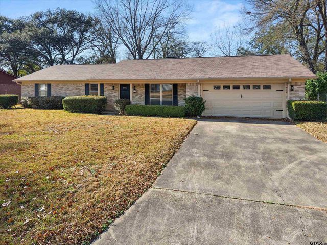 1805 Buckner, Longview, TX 75604