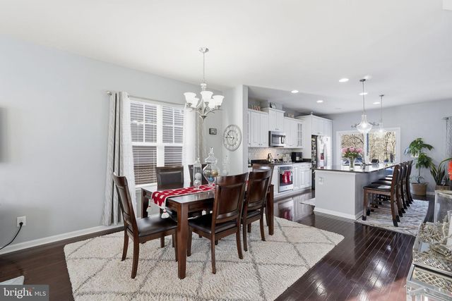 9052 ISABEL LN, Manassas Park, VA 20111