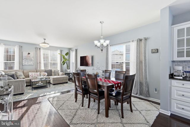 9052 ISABEL LN, Manassas Park, VA 20111