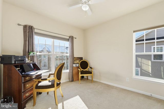 9052 ISABEL LN, Manassas Park, VA 20111