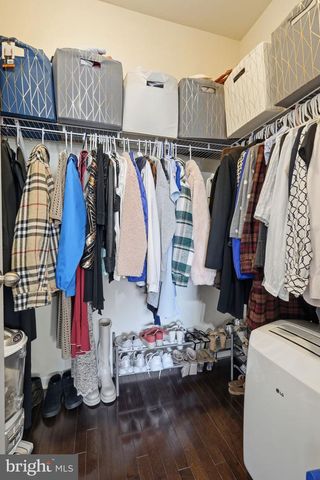 9052 ISABEL LN, Manassas Park, VA 20111