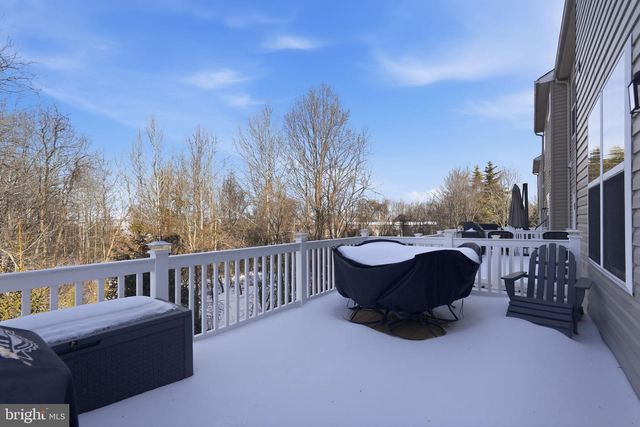 9052 ISABEL LN, Manassas Park, VA 20111