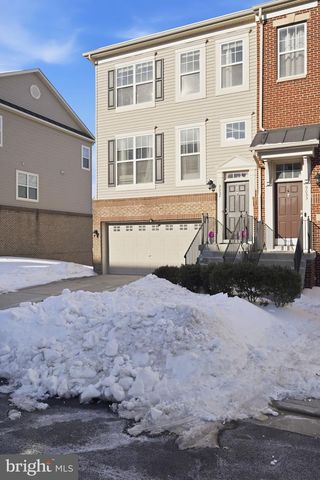 9052 ISABEL LN, Manassas Park, VA 20111