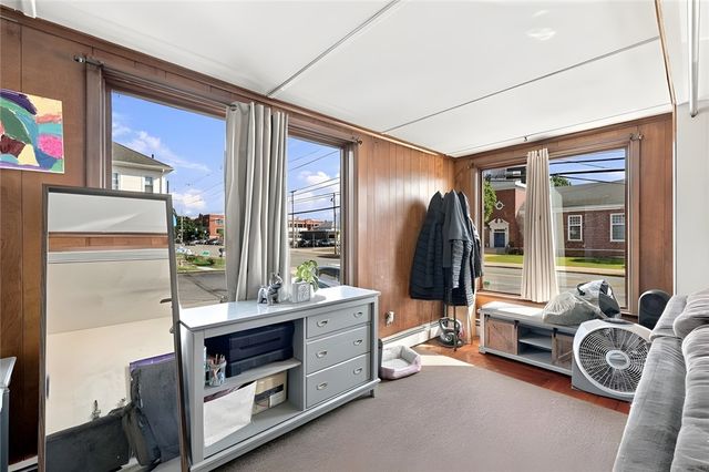 904 Newport Avenue, Pawtucket, RI 02861