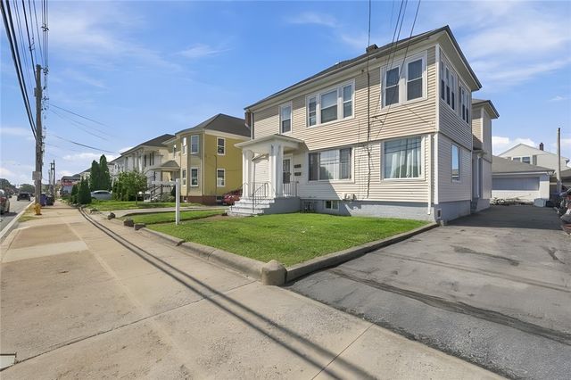 904 Newport Avenue, Pawtucket, RI 02861