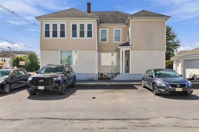 904 Newport Avenue, Pawtucket, RI 02861