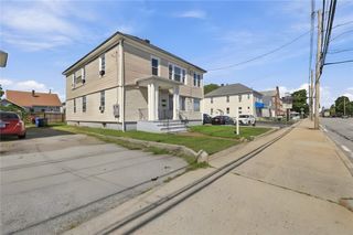 904 Newport Avenue, Pawtucket, RI 02861