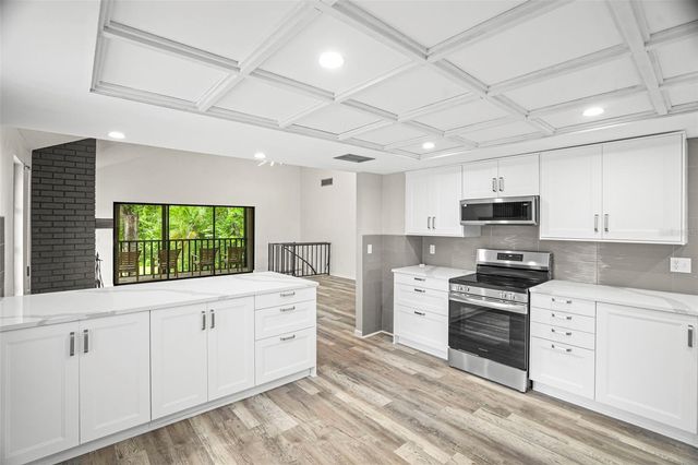 210 EDGEWOOD AVENUE, Clearwater, FL 33755