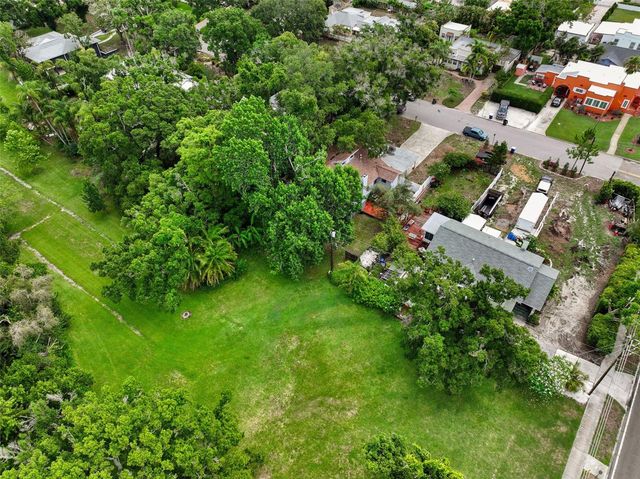 210 EDGEWOOD AVENUE, Clearwater, FL 33755