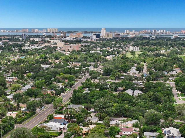 210 EDGEWOOD AVENUE, Clearwater, FL 33755
