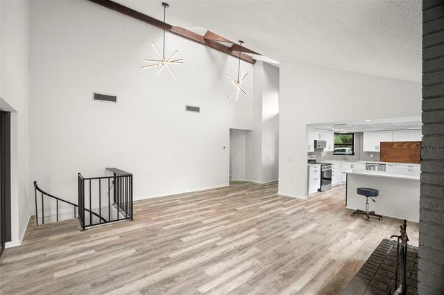 210 EDGEWOOD AVENUE, Clearwater, FL 33755