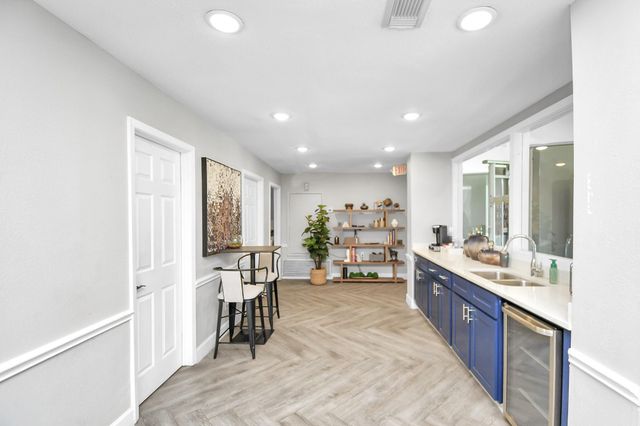 2701 W Bellfort Avenue 1505, Houston, TX 77054