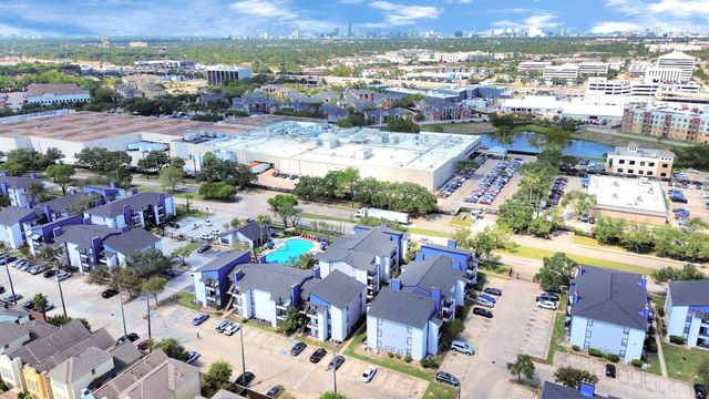 2701 W Bellfort Avenue 1505, Houston, TX 77054